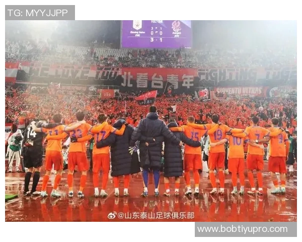 泰山队新任代理主教练确定为助教唐田将与谢文共同出席发布会