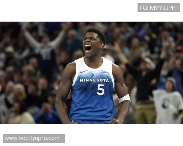 爱德华兹虽砍下30分5板却难救球队无力回天罚球表现出色8中7